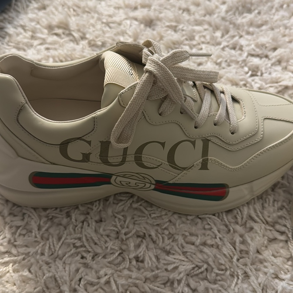 New Rhyton Gucci Logo Leather Sneakers with box